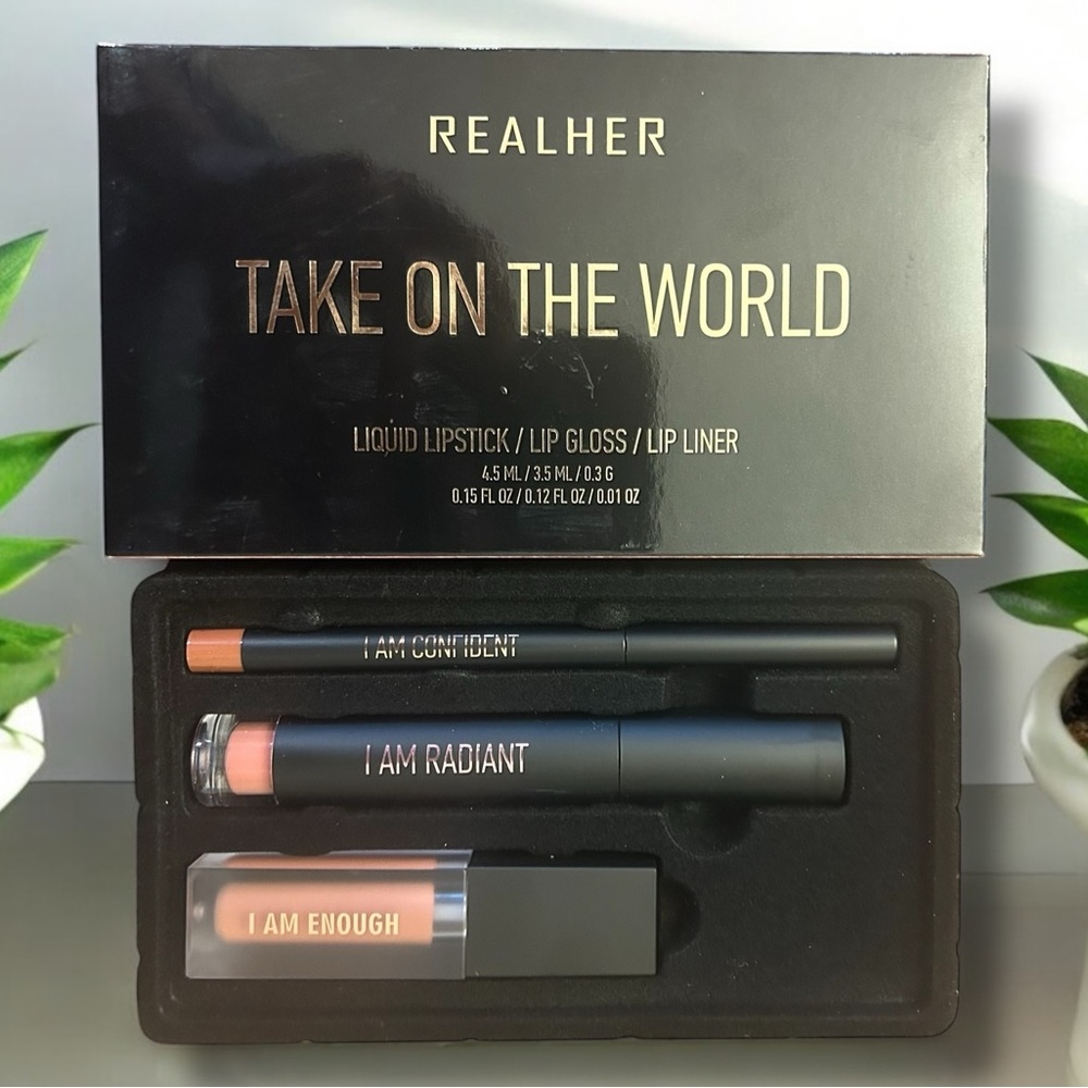 RealHer Take On The World Lip Set - Peach & Nude Shades